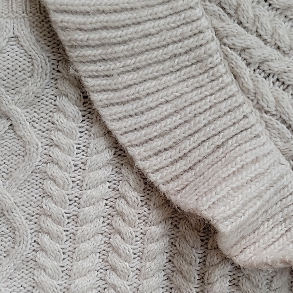 H&M Cable Knit Sweater XL - Picture 11 of 12